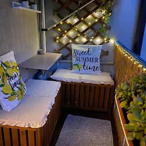 https://studio-vaniglia.hotelitalianriviera.com